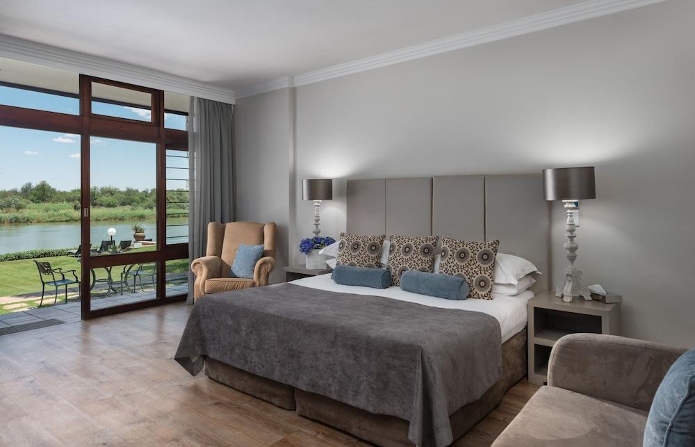 River Place Manor Ъпингтън Екстериор снимка