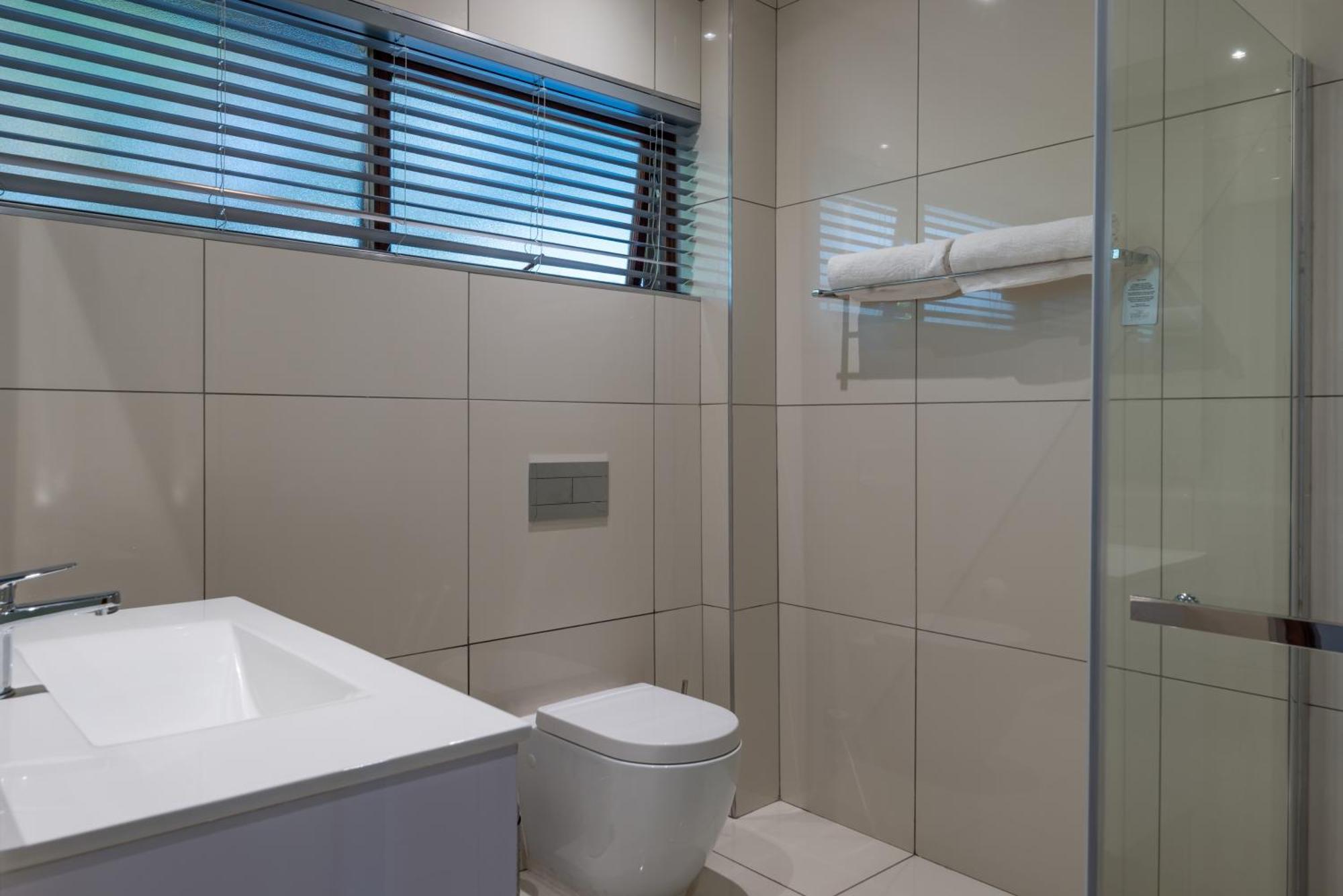 River Place Manor Ъпингтън Екстериор снимка