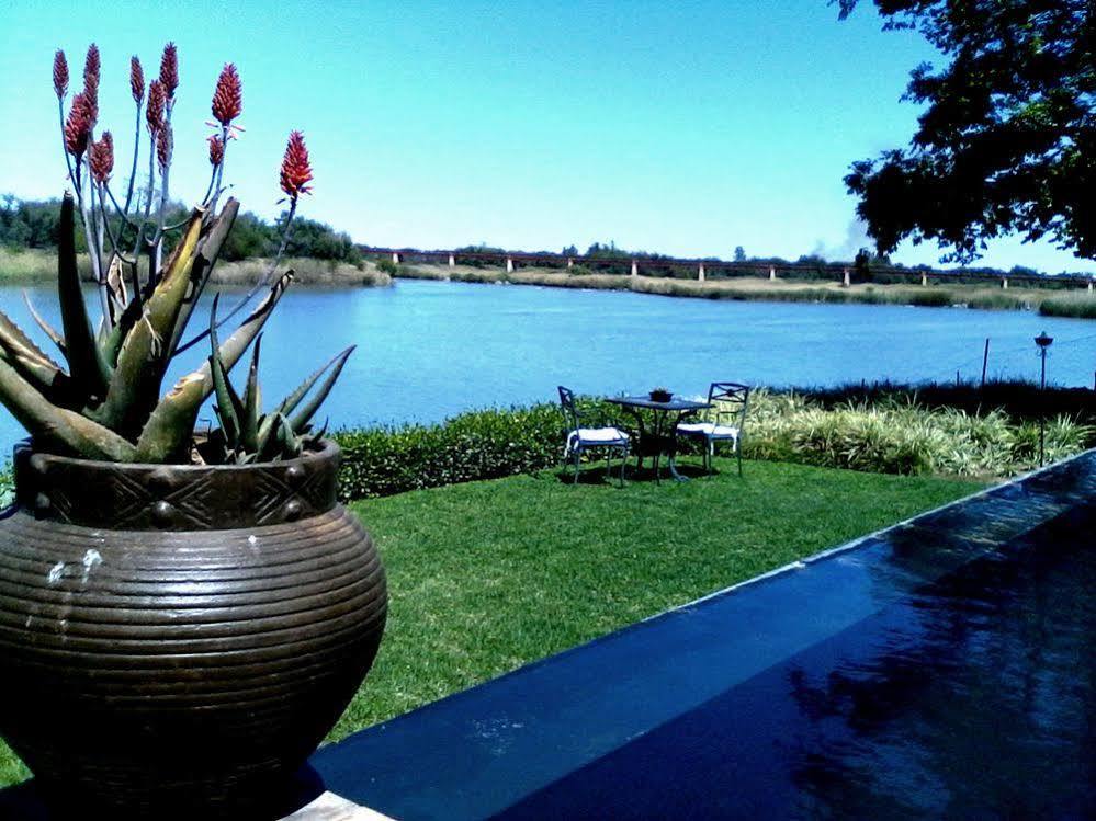 River Place Manor Ъпингтън Екстериор снимка